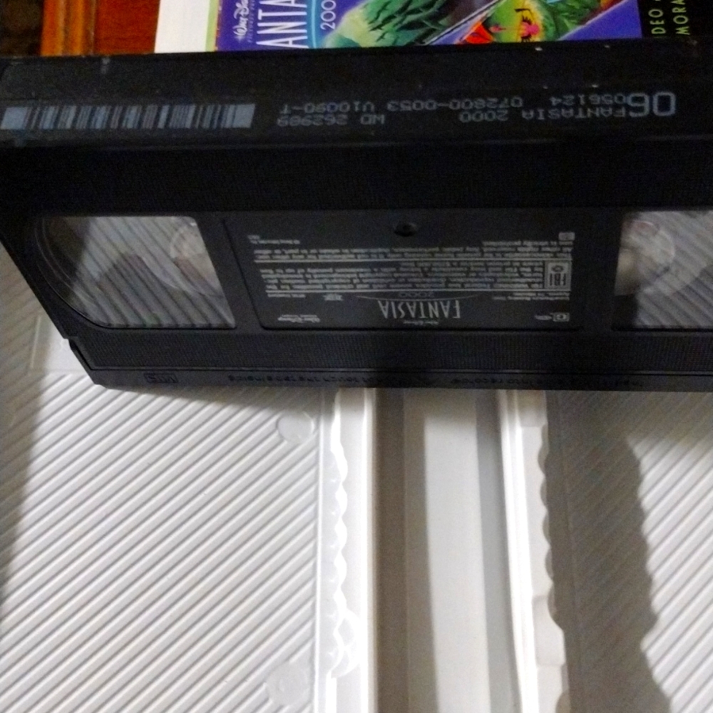 Walt Disney Pictures presents FANTASIA 2000